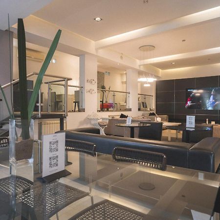 Hotel Tolosa Πουέρτο Μαντρίν Εξωτερικό φωτογραφία