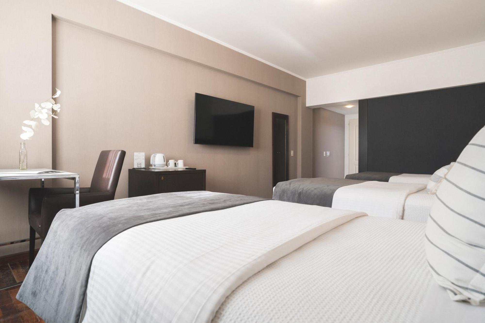 Hotel Tolosa Πουέρτο Μαντρίν Δωμάτιο φωτογραφία